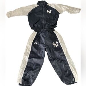 New York Yankee Toddler Size 2T Majestic